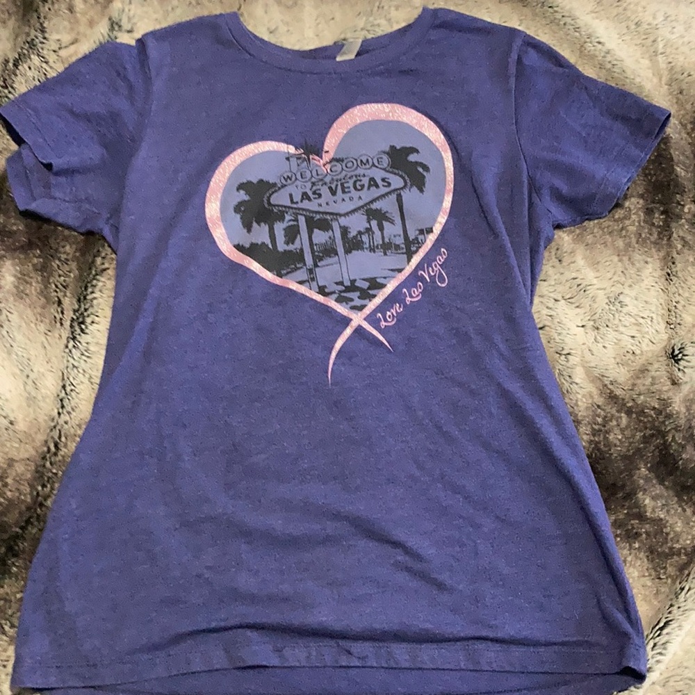 Purple las vegas tee. Size L.
